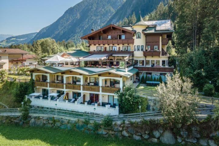 Hotel Laendenhof Superior 迈尔霍芬 外观 照片
